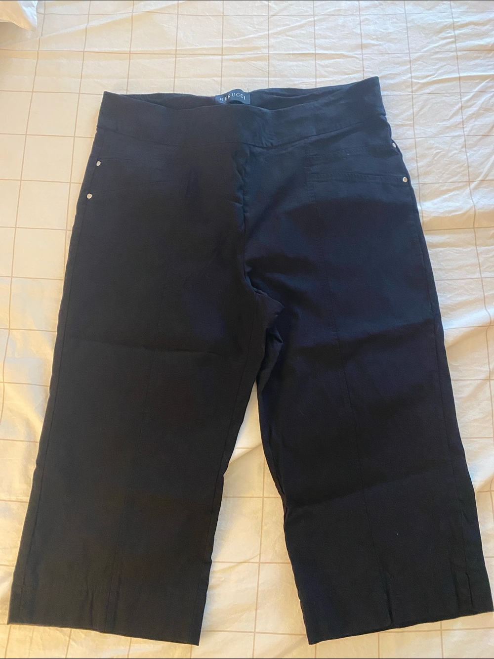 Pull On Stretch Black Capri Pants